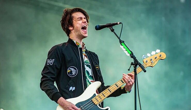 IDKHOW Drop New Single ‘GLOOMTOWN BRATS’ Ahead Of ‘GLOOM DIVISION’ Album Release