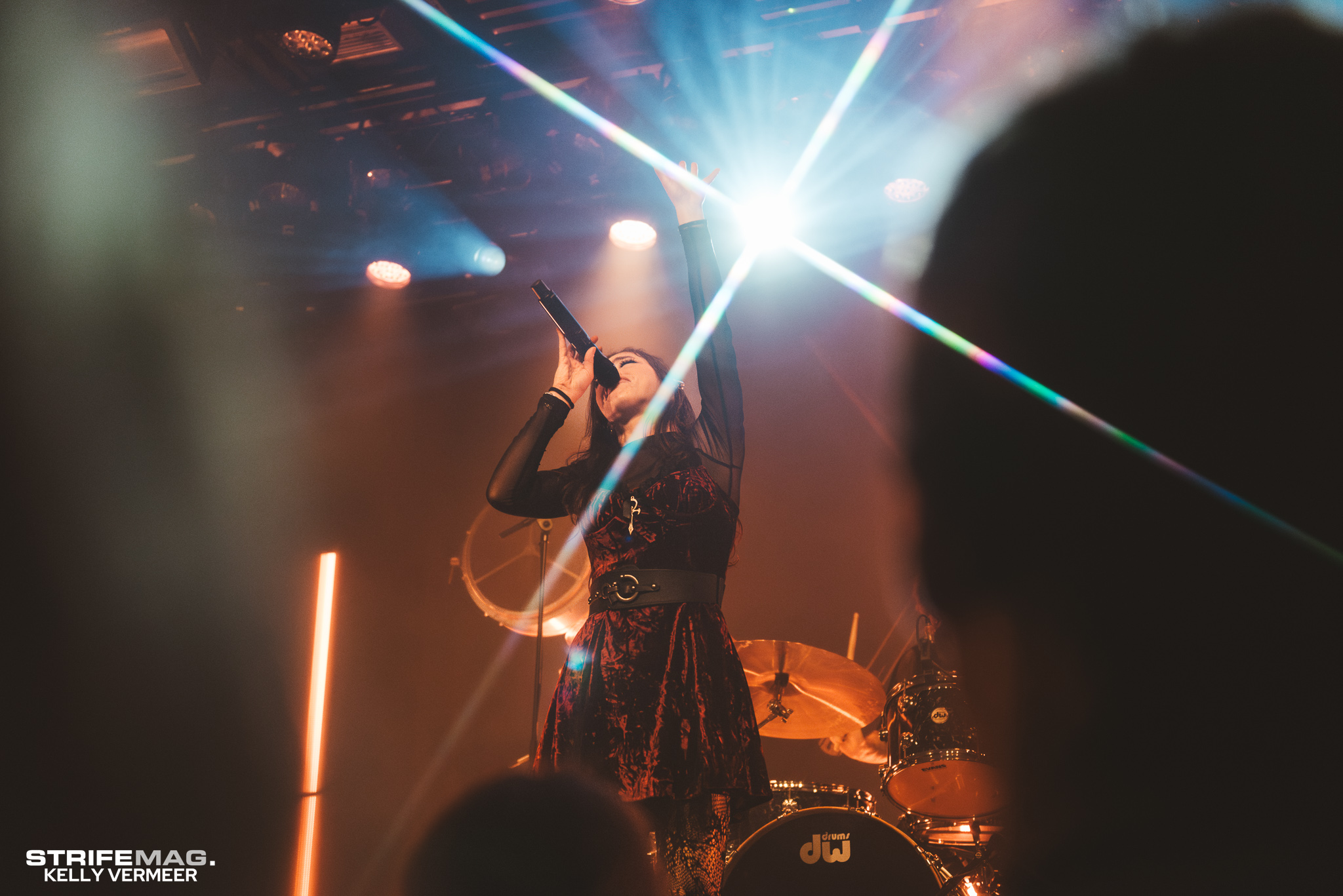 Chrissy Costanza & VOILA @ Melkweg, Amsterdam