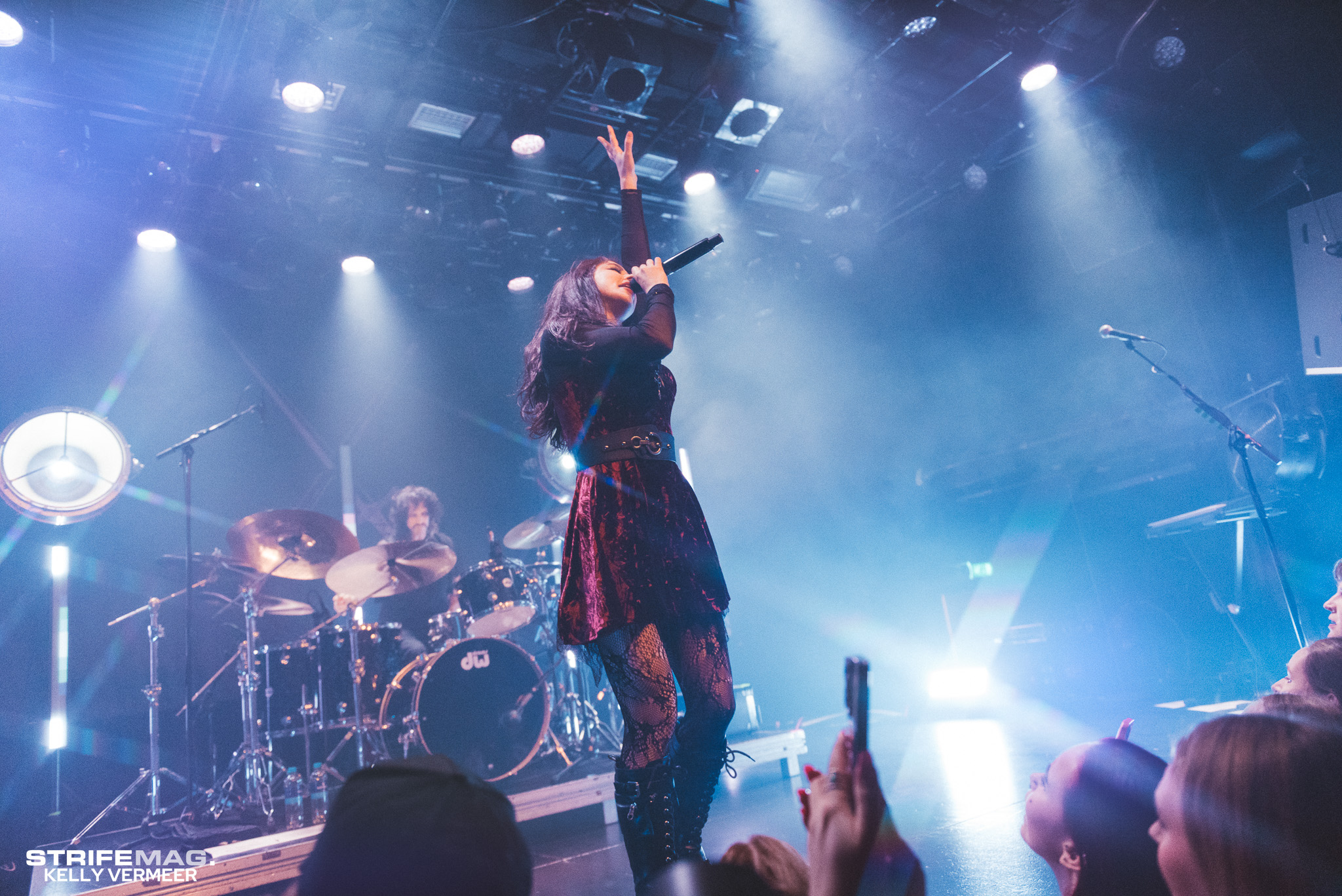 Chrissy Costanza & VOILA @ Melkweg, Amsterdam